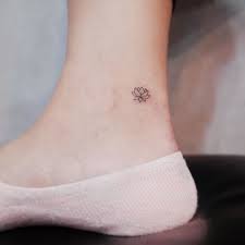 Le meilleur tatouage minimaliste trouvez votre modèle. Epingle Sur Tatouage