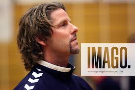 Trainer Oliver Hess schaut nach oben Handball 2. BL Herren Saison 2005  2006, Süd, TSG Ludwigsburg