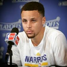 Nba star steph curry decided to switch things up this past weekend and go with what i am calling the d'angelo russell look. Stephen Curry Basketbol