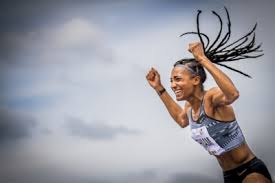 Nafi thiam is a world class heptathlete born and raised in namur, belgium who'll spend the next decade competing for international honours. Nafi Thiam Verbreekt 23 Jaar Oud Belgisch Record Verspringen De Standaard Mobile