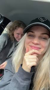 Heather Riedel's Instagram, Twitter & Facebook