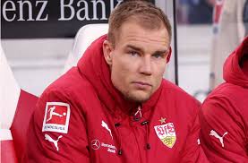 How tall and how much weigh holger badstuber? Vfb Stuttgart Innenverteidiger Holger Badstuber Ist Fit Fur Mainz Vfb Stuttgart Stuttgarter Zeitung