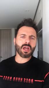 Ahí les dejo a Ernesto “Teto” Tello, aprendiendo a “usá” estos aparatos!!  #esmalochichi #tetotello