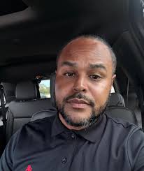 Finding father from Belize with family in Los Angeles?