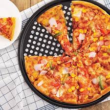 Amazon Com Fox Run 4491 Pizza Crisper Pan Carbon Steel Non Stick Pizza Pans Kitchen Dining In 2020 Food Hacks Homemade Pizza Food