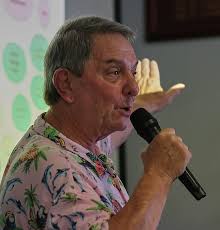 Bill McGuirk was appointed President of NECAA at the AGM last night  Receiving his Chain Of Office from outgoing President Mick Frazer