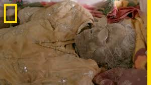 It is images of the deaths of these people that feldmann collected. I See Dead People Explorer Youtube