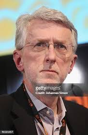 Luis Rosiles's Instagram, Twitter & Facebook