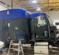 1999 Peterbilt 379 Cab Assembly