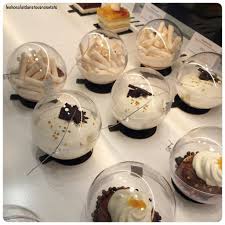 Decouverte De La Patisserie Plume Cecile Coulier Paris Le Chocolat Dans Tous Nos Etats Patisserie Cuisine Plume