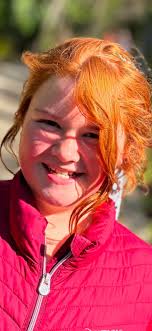 Hello everyone Sky is back at it again this time for Valentines. She will  be doing Choclate or vanilla cupcakes with a delicious buttercream icing in  pink and white icing with some