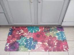 Threshold rectangle memory foam kitchen mat tan with burgundy border 20x50. Better Homes Gardens 20 X 41 Floral Burst Comfort Kitchen Mat Print Walmart Com Walmart Com