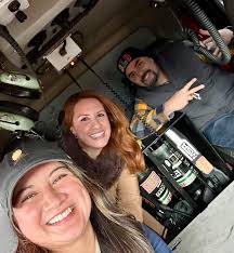 The sky cleared just in time to allow for an awesome Veterans Day parade in  downtown Fairfield☀️Thank you Veterans for your service to our country 🇺🇸