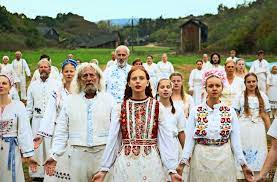 It follows a group of friends who travel to sweden for a festival that occurs once every 90 years. Neu Im Kino Midsommar Verstorend Schone Rituale Kultur Stuttgarter Zeitung