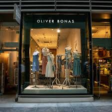 Последние твиты от oliver bonas (@oliverbonas). Oliver Bonas New Street Square