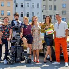 Published 2 years, 9 months ago. Vorstadtweiber Neue Folgen In Sicht Funfte Staffel In Arbeit Neue Gesichter Und Ein Alter Bekannter Tv Wunschliste