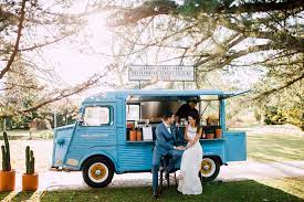 Actualmente cuenta con 2 vehículos, la. Una Boda De Cuento Foodtrucks Lovers Tendencias De Bodas Magazine Blog