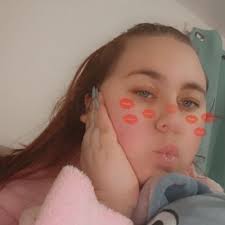 Caitlin Perkins (@caaitlin2000)