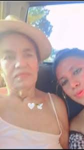 Mi Hijo Espiando A La Tia