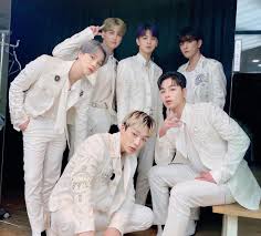 Main rapper, dancer, face of the group dk: Eng Sub Ikon On Kingdom Legendary War Episode 2 Ikon Updates