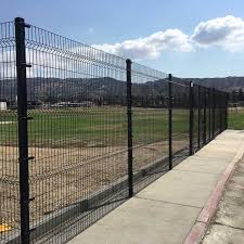 Benefits of hiring a fence installation company nearby. Chain Link Fence Company Near Me Chain Link Fence Los Angeles