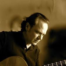 Robin Hill's Instagram, Twitter & Facebook