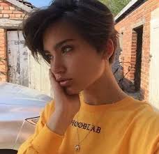 25 New Short Hairstyles For Girls 25 New Short Hairstyles For Girls Girls Hairstyles Short In 2020 Girls Short Haircuts Hair Styles Short Hair Styles