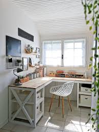 Amenagement Bureau D Angle Avec Plateaux En Chene Sur Mesure Amenagement Bureau Bureau Angle Bureau A Domicile
