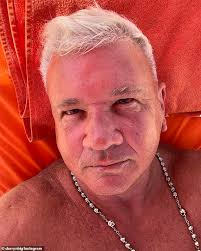 Former Geelong mayor 'Mr Paparazzi' Darryn Lyons puts his art collection  under the hammer as he prepares to leave Australia