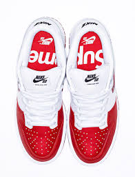Seen in official glory, the supreme x nike sb dunk low pack released on september 5th for $110 a pair. Supreme X Nike Sb Dunk Low Release Date Nice Kicks