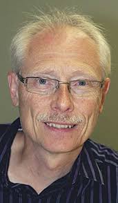 Cheese keeps falling as butter inches up