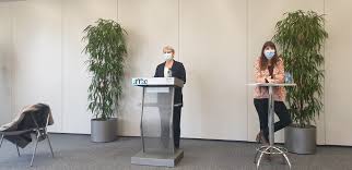 How many russians have already been vaccinated, what side effects occur in the first days after the jab, and who is forced to get inoculated under threat of dismissal? Qhk89t7bsvkbzm