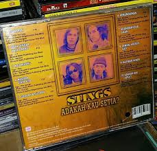 Sejak aku mengenali dirimu bermacam dugaan yang kuhadapi adakala tersentuh rasa hati adakala cemburu melukai namun. Cd Stings Adakah Kau Setia 1996 Music Media Cd S Dvd S Other Media On Carousell