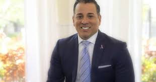 Shark Tank Blogger Manjarres Says He'll Run Against ...