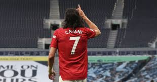 Pour le parisien en 2014, l'attaquant a décidé d'expliquer cette célébration a provoqué une polémique en 2014 lorsqu'edinson cavani a célébré son but de la sorte vers le public lensois lui valant un carton. Edinson Cavani S Final Goal Celebration And Action As He Left Tottenham Stadium Are What Manchester United Fans Want From A Striker Samuel Luckhurst Manchester Evening News