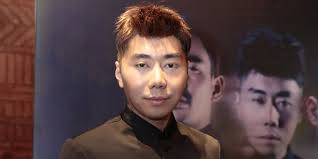 Roy juga merilis buku indigo: Wajah Roy Kiyoshi