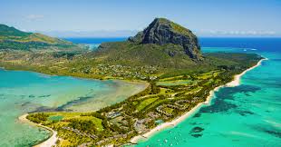 האי היה במשך זמן רב גן עדן נסתר, יעד חופשה פופולרי מאוד בקרב המקומיים, אולם אז ספינות השייט. ×¦××• ×œ×—×•×¤×©×ª ×ž×¡ ×'×ž××•×¨×™×¦×™×•×¡