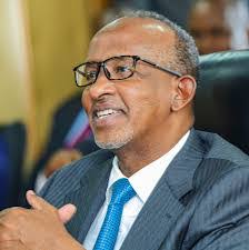 Roble Hussein's Instagram, Twitter & Facebook