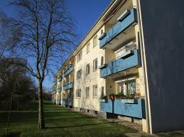 Ich suche dringend eine wohnung in bad schwartau 3 bis 4 zimmer 70 bis 100 m2 kaltmiete und nebenkosten 700 heizkosten verfügbar ab 01.08.2021. 3 Zimmer Wohnung Zu Vermieten Rontgenweg 1 23611 Bad Schwartau Ostholstein Kreis Mapio Net