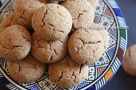 Simples Et Tres Faciles A Faires Pour Des Petits Gateaux Sables Et Fondants Les Quantites Ind Delicieux Gateaux Cuisine Marocaine Recette De Cuisine Marocaine