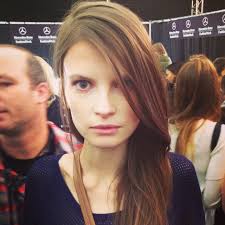 Get the Tousled Locks & Perfectly Undone Makeup Look From BCBGMAXAZRIA