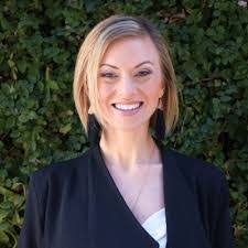 Elise Kulak's Instagram, Twitter & Facebook