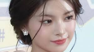 Elaine】EVERGLOW-Bon Bon Chocolat舞蹈翻跳（练习室版）_哔哩哔哩_bilibili