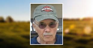 Edward Boswell's Instagram, Twitter & Facebook