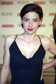 Doch privat hat hauptdarstellerin adina vetter diesen romantischen schritt zusammen mit ihrem schauspielkollegen lucas gregorowicz längst gewagt. 25 Mannerblick Ideen Deutsche Schauspieler Schauspieler Claudia Michelsen