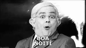 O jornalista boris casoy aceitou participar do jornal do boris, a hilária imitação que marvio lucio, o carioca, faz do jornalista desde o início de abril, quando o programa estreou na band. Boris Casoy Gif Gfycat
