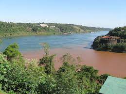 Tras ganarle a paraguay, el plantel brasileño dejó en claro su postura y va a defender el título en su país. Triple Frontera Wikipedia La Enciclopedia Libre