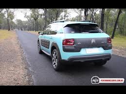 Affronta però bene le curve rivelandosi sottosterzante. 2016 Citroen C4 Cactus 1 2 Petrol Manual 0 100km H Engine Sound Youtube