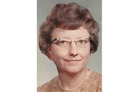 Carolyn Estes Obituary (1922