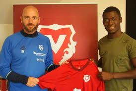 Qualifikationsrunde zur europa league am donnerstag gegen den fc vaduz seiner zweiten reihe. Fc Vaduz Coulibaly Unterschreibt Beim Fc Vaduz Der Fc Facebook
